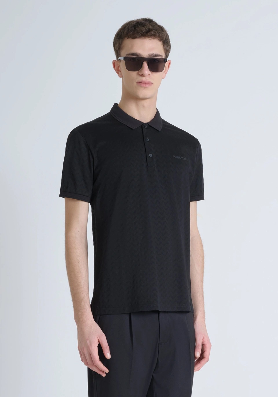 CAMISETA POLO NEGRO REGULAR FIT DE PUNTO DE ALGODÓN PURO Y LOGOTIPO BICOLOR EN RELIEVE
