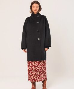 Alternative view of ABRIGO ASIMÉTRICO LANA