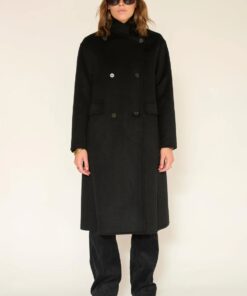 Alternative view of ABRIGO MKT NEGRO