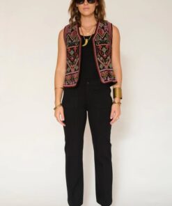 CHALECO MKT NEGRO BORDADOS COLOR 11 Chaleco GRIBA NEGRO – MKT Studio 5