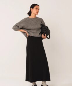 FALDA NEGRA PUNTO CANALÉ