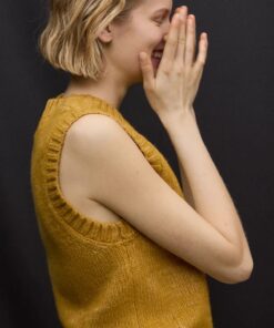 Alternative view of CHALECO PUNTO MAPLE MOSTAZA