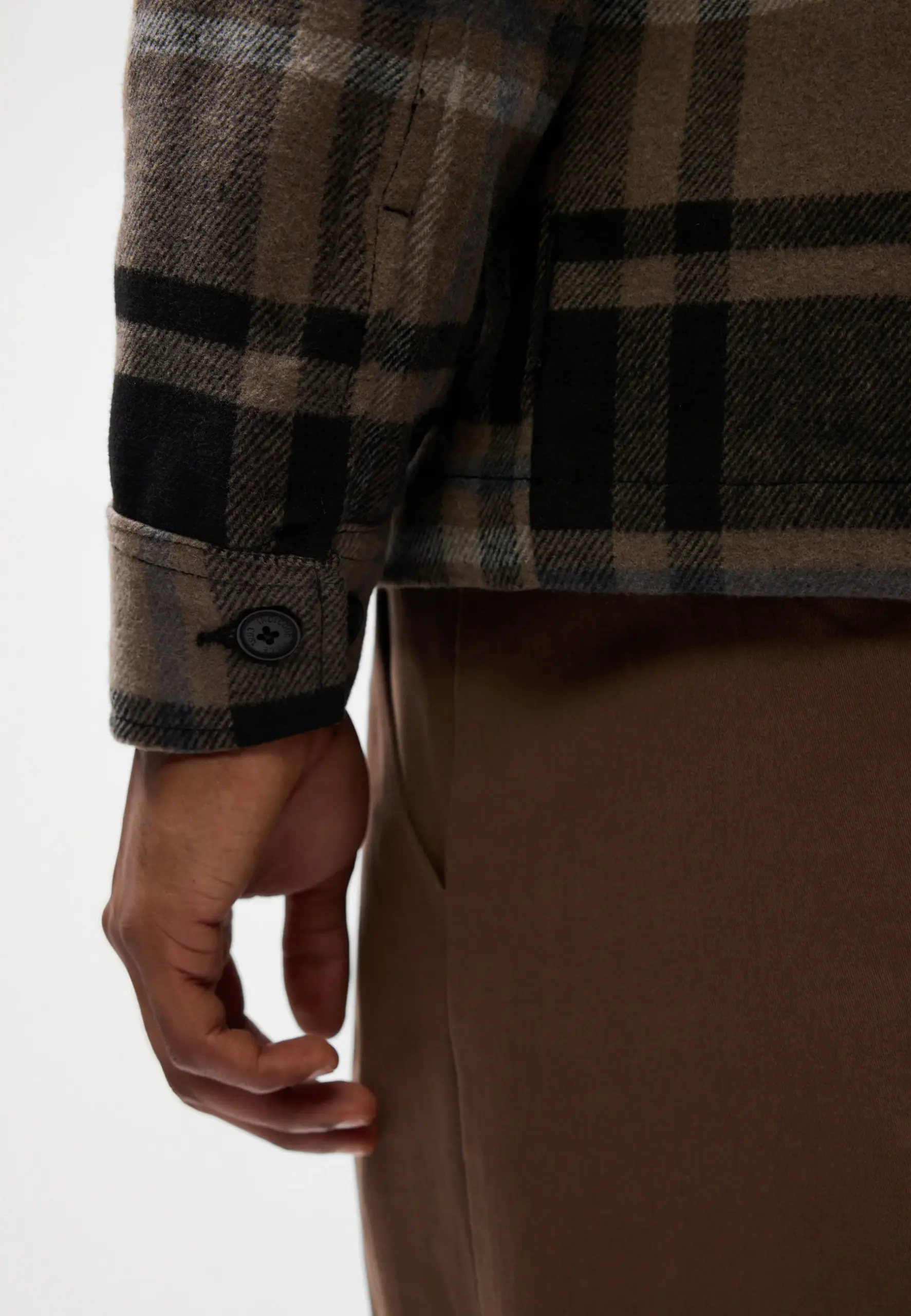 CAMISA INDICODE SOBRECAMISA CDRO GRUESO MARRON 9 CAMISA INDICODE SOBRECAMISA CDRO GRUESO MARRON - Imagen 8