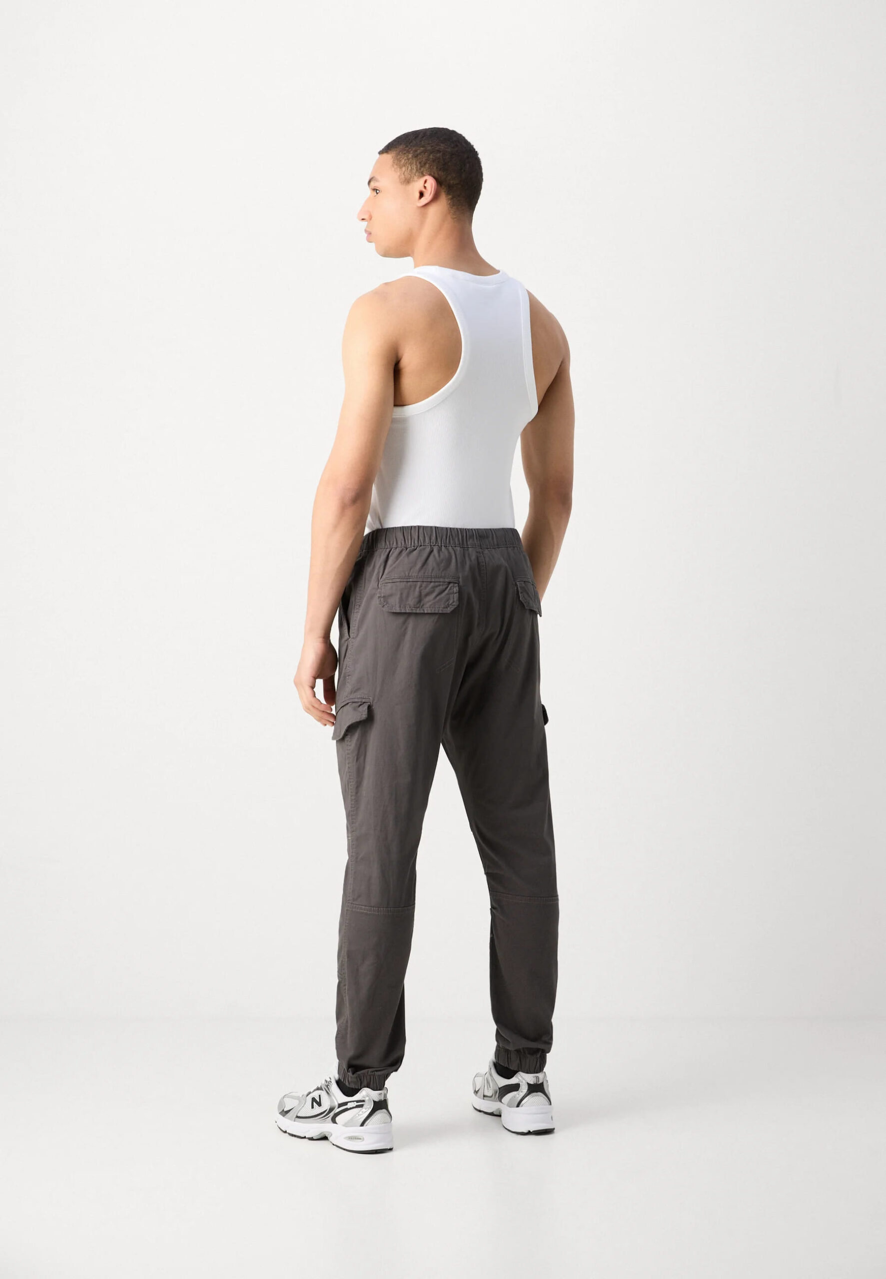 PANTALON INDICODE CARGO GOMAS GRIS 6 PANTALON INDICODE CARGO GOMAS GRIS - Imagen 5