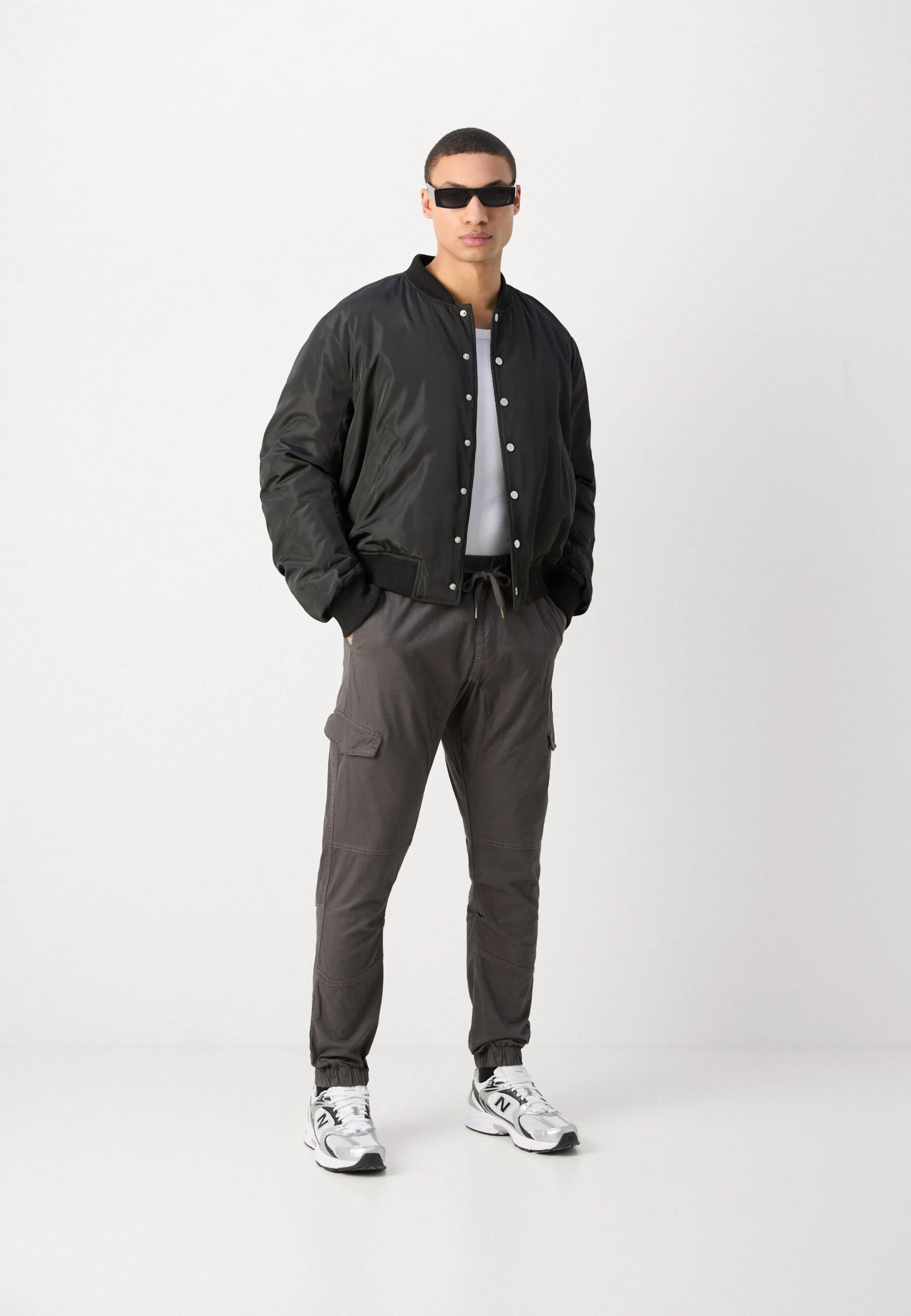 PANTALON INDICODE CARGO GOMAS GRIS 4 PANTALON INDICODE CARGO GOMAS GRIS - Imagen 3